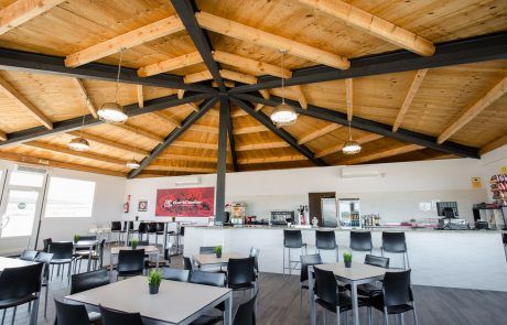 Interior Restaurante PitStop KartCenter Campillos